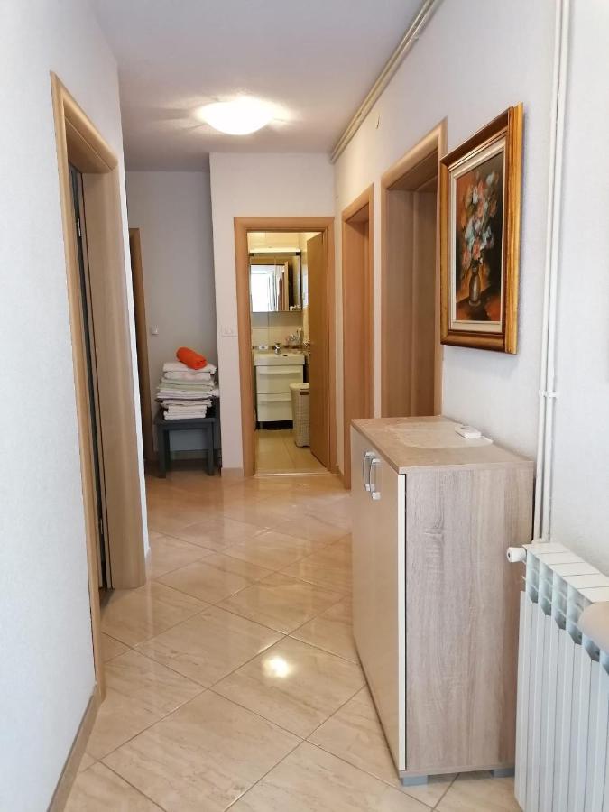 Guest House Lucija Makarska Exterior photo